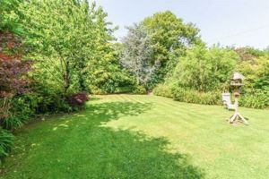 Photo 33- click for photo gallery